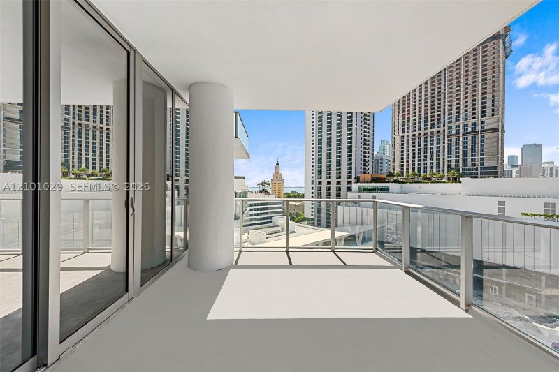 Aluguel de apartamento no Paramount Miami WorldCenter 1012