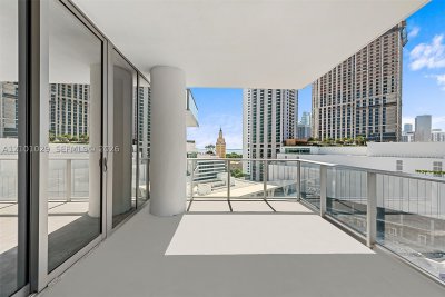 Aluguel de apartamento no Paramount Miami WorldCenter 1012
