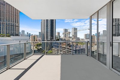 Aluguel de apartamento no Paramount Miami WorldCenter 1012
