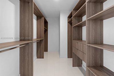 Aluguel de apartamento no Paramount Miami WorldCenter 1012