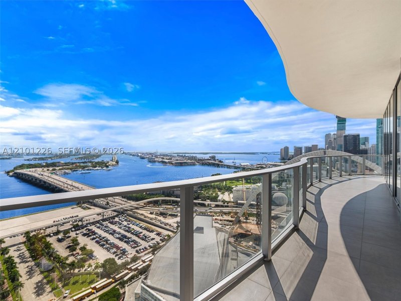 Condo for sale at Casa Bella 3001