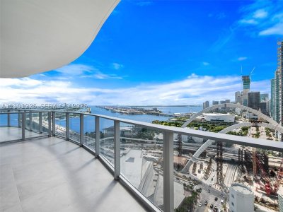 Comprar apartamento en Casa Bella 3001