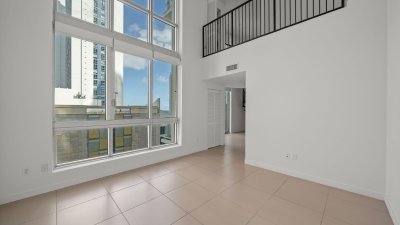 Aluguel de apartamento no Aston Martin Residences L-832