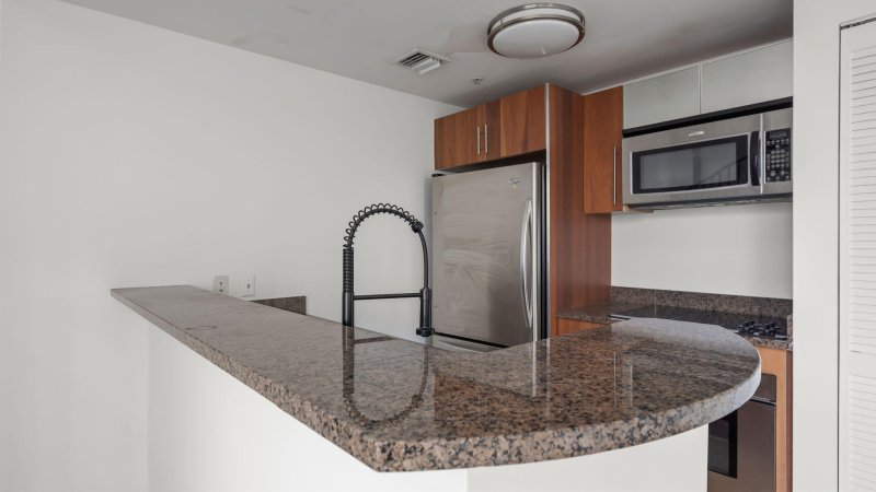Aluguel de apartamento no Aston Martin Residences L-832