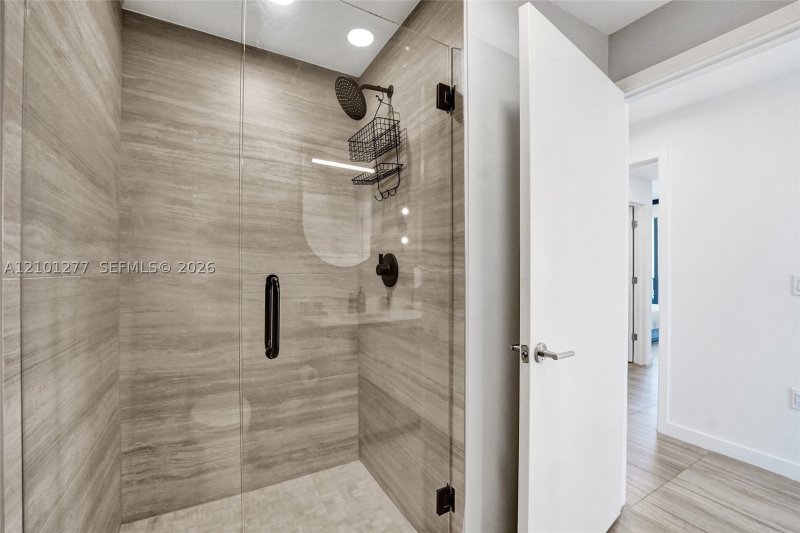 Condo for sale at 72 Park Miami Beach 1110