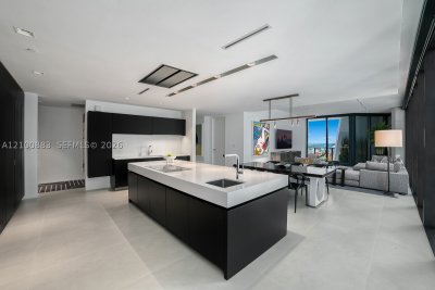 Comprar apartamento en One Thousand Museum 3302