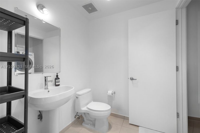 Apartment for rent at Midtown Miami 4 H2711