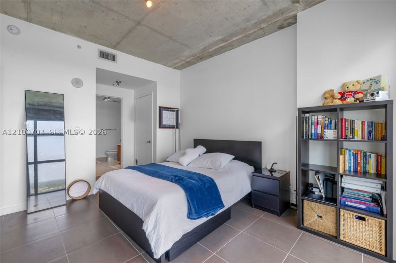 Apartment for rent at Midtown Miami 4 H2711
