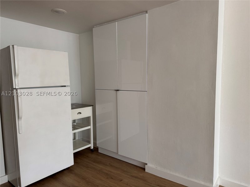 Aluguel de apartamento no Four Ambassadors 1109