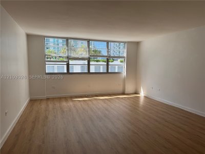 Aluguel de apartamento no Four Ambassadors 1109