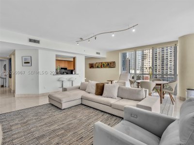 Comprar apartamento no Jade Brickell 901