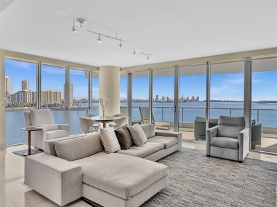 Jade Brickell Apt #901