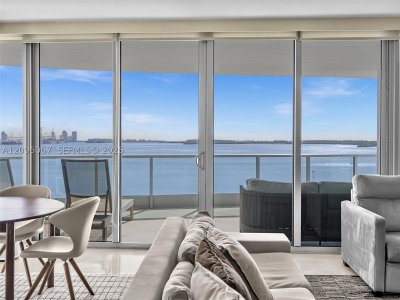 Comprar apartamento no Jade Brickell 901