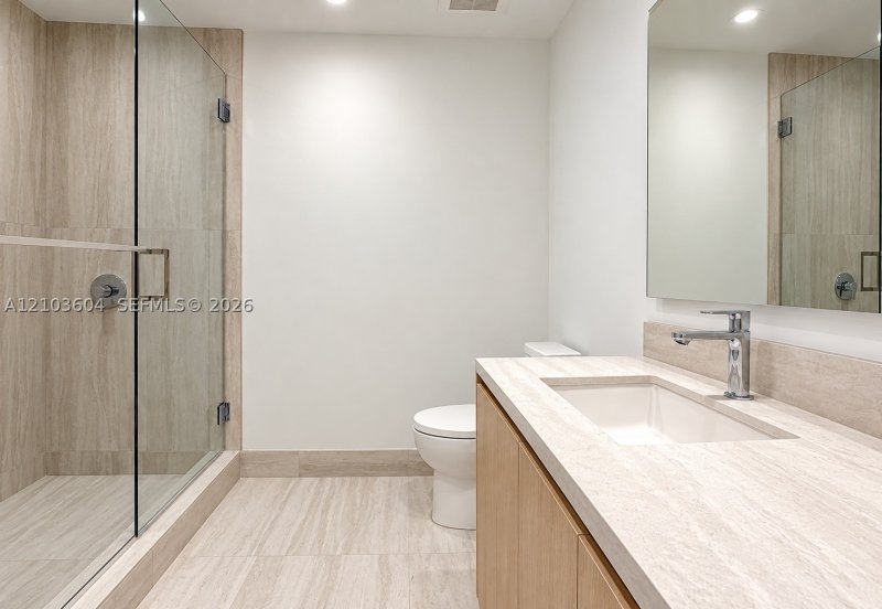 Apartment for rent at One Park Tower by Turnberry 2504