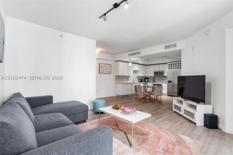 Property photo # 0
