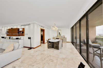 Comprar apartamento no Tiffany Bal Harbour 1207