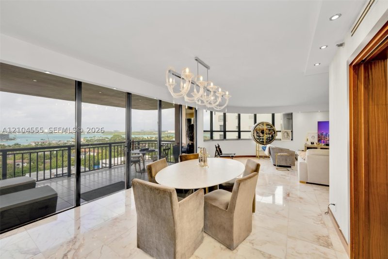 Comprar apartamento no Tiffany Bal Harbour 1207