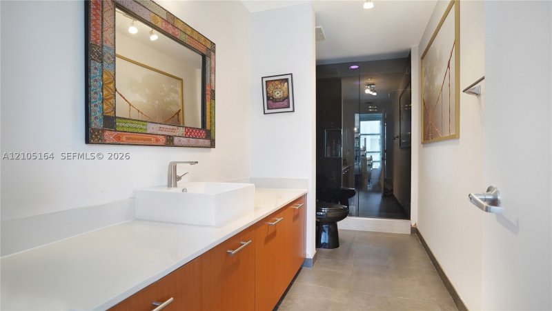 Comprar apartamento no Midtown Miami 4 H2202