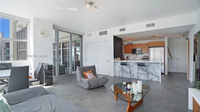 Comprar apartamento no Midtown Miami 4 H2202