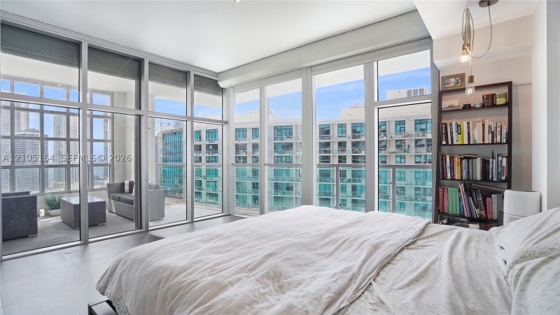 Comprar apartamento no Midtown Miami 4 H2202