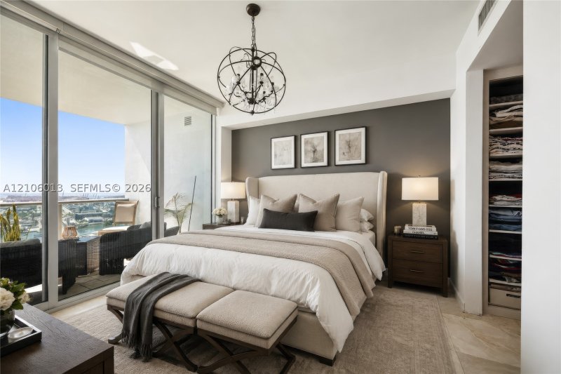 Comprar apartamento no 900 Biscayne 4205