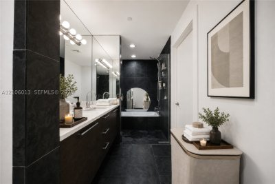 Comprar apartamento no 900 Biscayne 4205