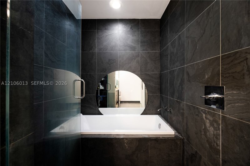 Comprar apartamento no 900 Biscayne 4205