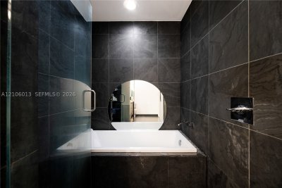 Comprar apartamento no 900 Biscayne 4205