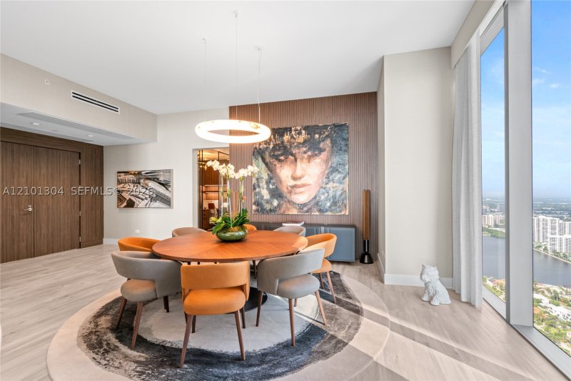Comprar apartamento en Turnberry Ocean Club 5101