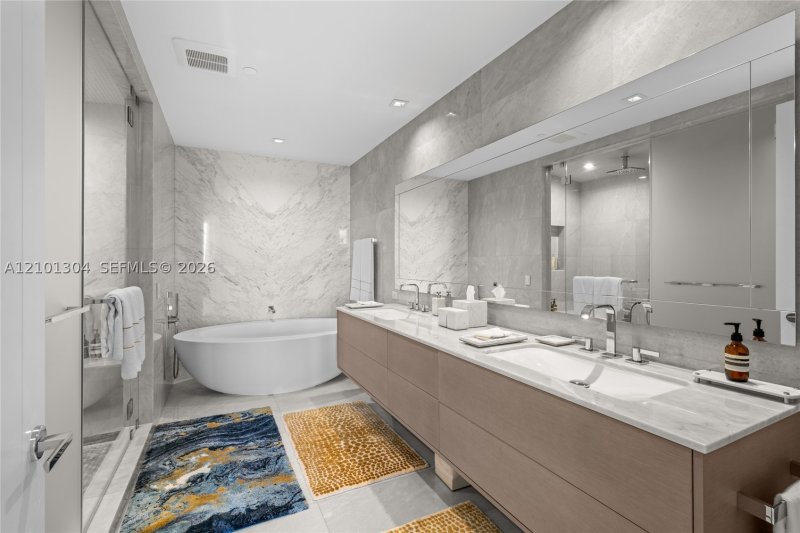 Comprar apartamento en Turnberry Ocean Club 5101