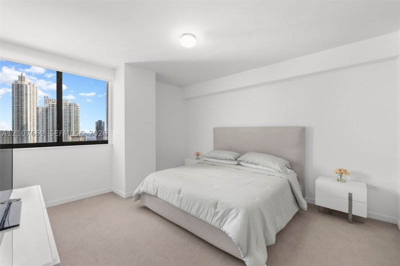 Condo for sale at Nine at Mary Brickell Village 2611
