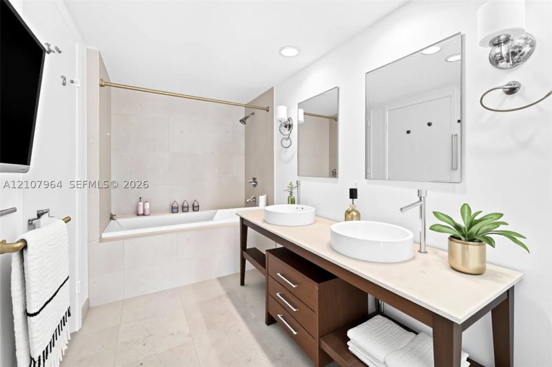 Comprar apartamento no Icon Brickell Viceroy 1907
