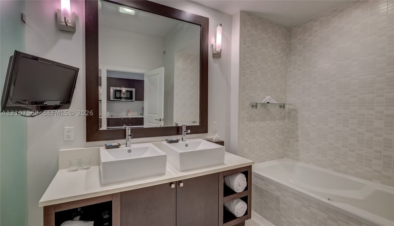 Condo for sale at The Blue Doral 407