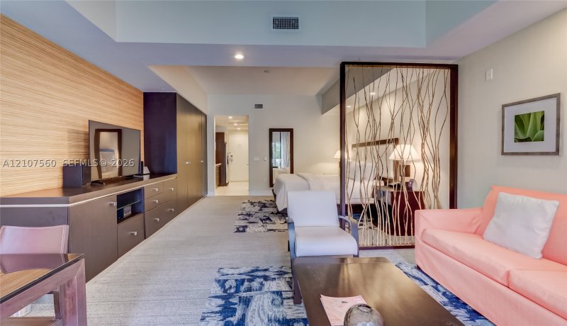 Condo for sale at The Blue Doral 407