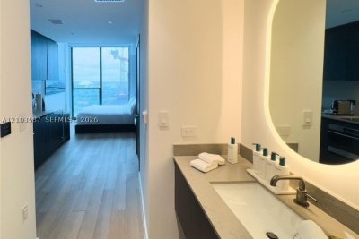 Comprar apartamento en E11EVEN Hotel & Residences 3812A