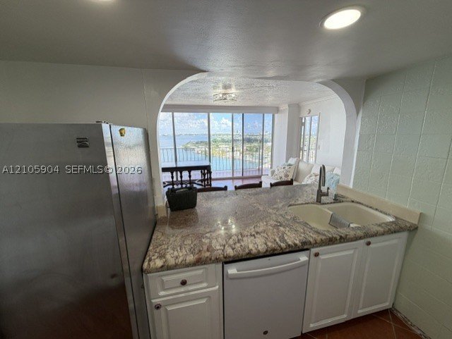 Apartment for rent at Grandview Palace 2417