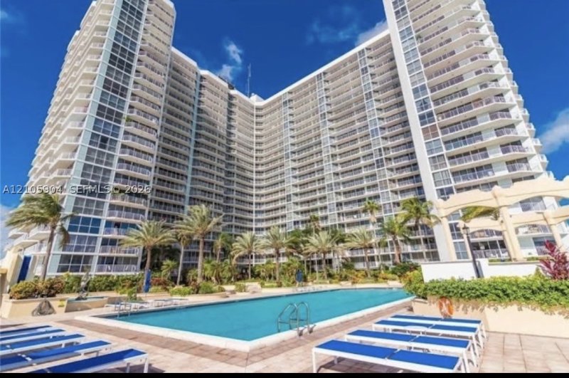Apartment for rent at Grandview Palace 2417