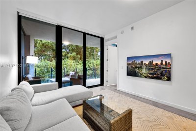 Alquiler de apartamento en Park Grove Club Residences 506