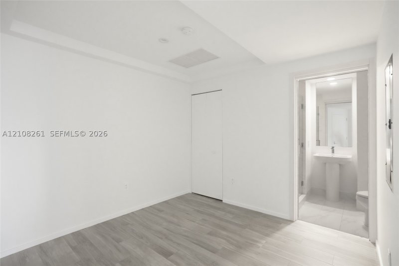 Condo for sale at SLS Lux Brickell 3903
