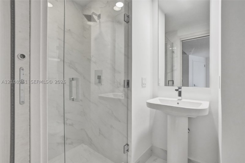 Condo for sale at SLS Lux Brickell 3903