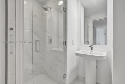 Comprar apartamento en SLS Lux Brickell 3903