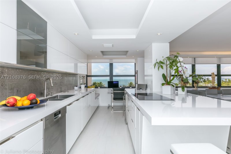 Alquiler de apartamento en Grove Isles Tower III C502