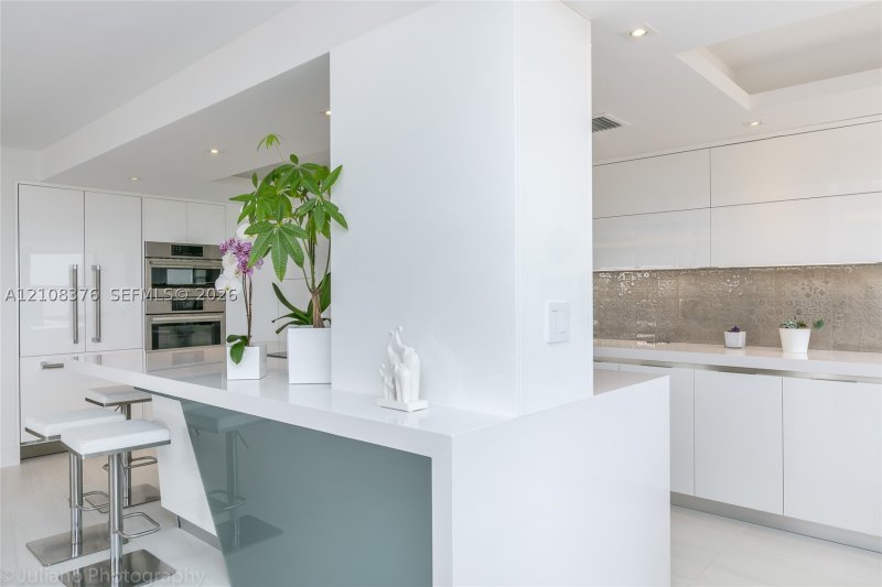 Alquiler de apartamento en Grove Isles Tower III C502