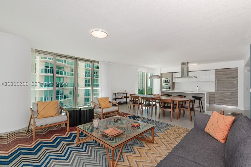 Condo for sale at Parque Towers at St. Tropez 4-1101