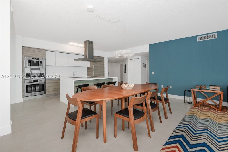 Condo for sale at Parque Towers at St. Tropez 4-1101