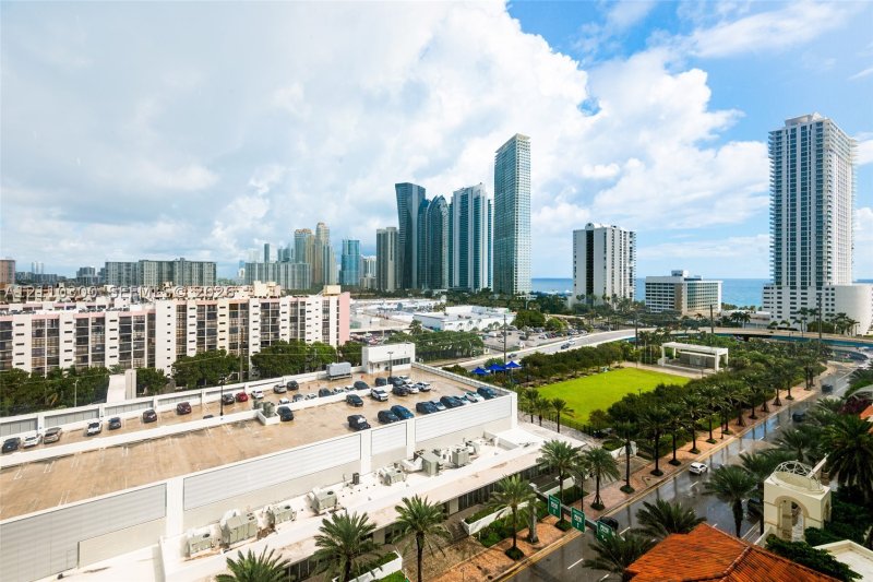 Condo for sale at Parque Towers at St. Tropez 4-1101