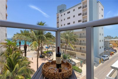 Comprar apartamento no Costa Hollywood N307