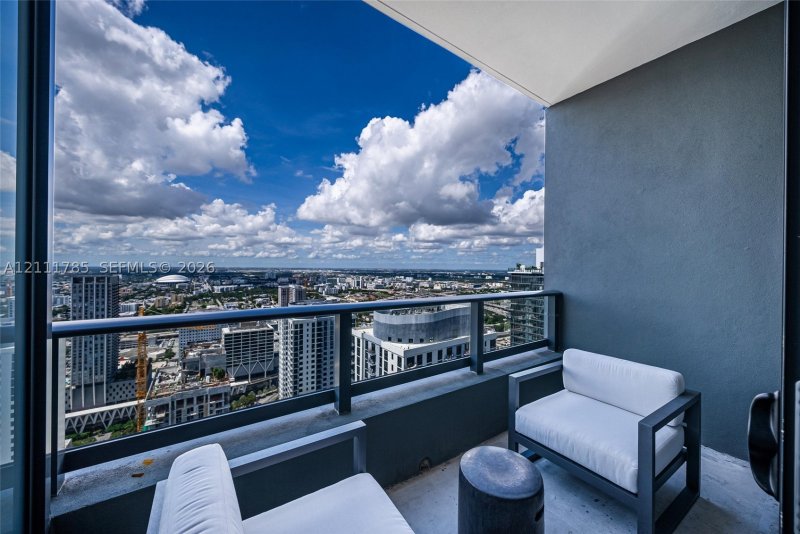 Comprar apartamento en Natiivo Gale Miami Hotel & Residences 4803