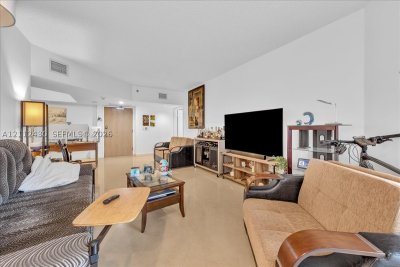 Comprar apartamento no Oceania 2 222