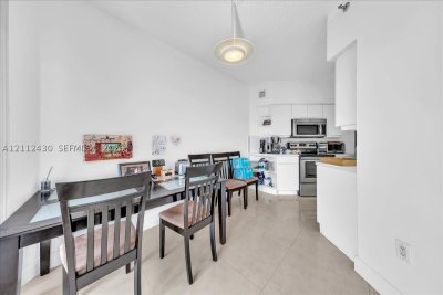 Comprar apartamento no Oceania 2 222